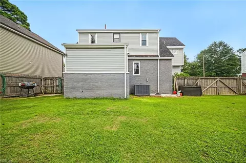 Exterior - 1129 Hazel Ave, Chesapeake, VA 23325 photo 7 of 10