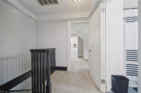Entry Way - 1129 Hazel Ave, Chesapeake, VA 23325 photo 6 of 6