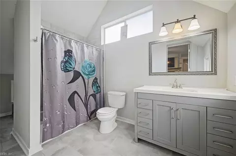 Bath - 1129 Hazel Ave, Chesapeake, VA 23325 photo 5 of 10