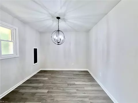 Dining - 10 C C Spaulding Dr, Hampton, VA 23666 photo 1 of 1