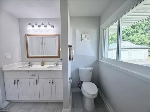 Bath - 10 C C Spaulding Dr, Hampton, VA 23666 photo 6 of 6