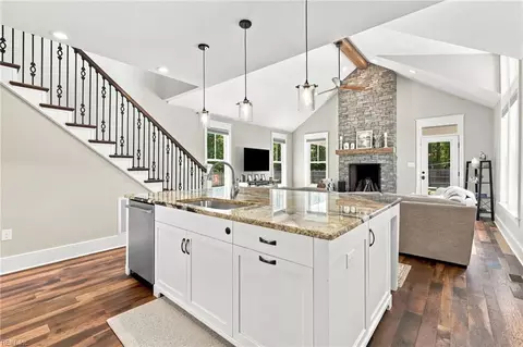 Kitchen - 11159 Broken Bit Ln, Ashland, VA 23005 photo 4 of 6