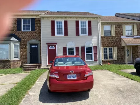 268 Windbrooke Ln, Virginia Beach, VA 23463