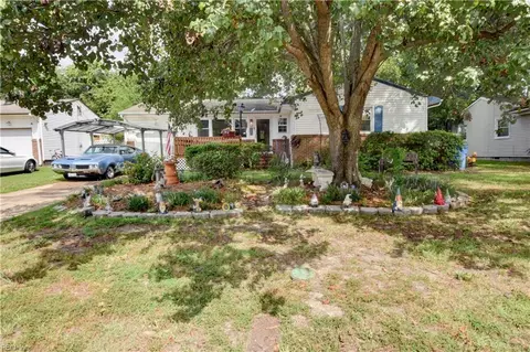 340 Gracie Rd, Chesapeake, VA 23325