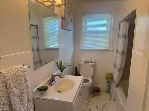2801 Mapleton Ave, Norfolk, VA 23504 photo 4
