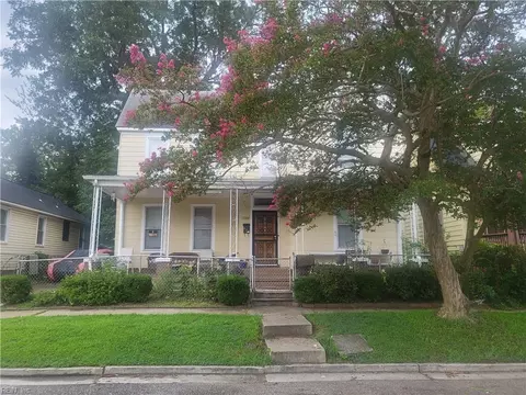 1144 22nd St, Newport News, VA 23607