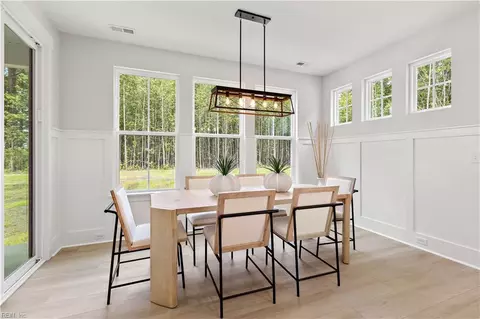 Dining - Mm Ashbee, Chesapeake, VA 23322 photo 1 of 2