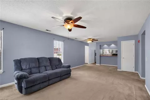 Living - 3520 Sugar Run Rn Run, Chesapeake, VA 23321 photo 5 of 5