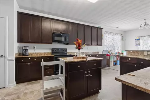 Kitchen - 67 Manilla Ln, Hampton, VA 23669 photo 3 of 3