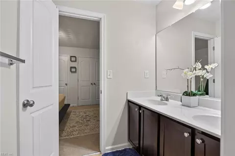 Entry Way - 67 Manilla Ln, Hampton, VA 23669 photo 6 of 6