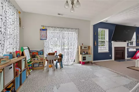 Other - 67 Manilla Ln, Hampton, VA 23669 photo 2 of 10