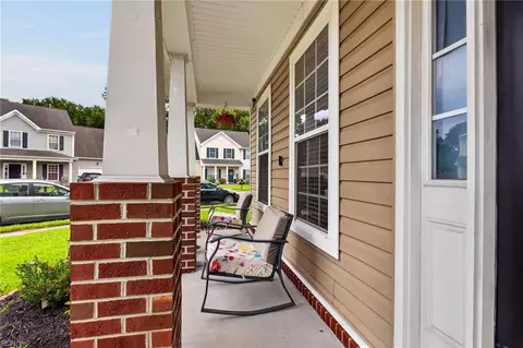 Exterior - 67 Manilla Ln, Hampton, VA 23669 photo 3 of 6