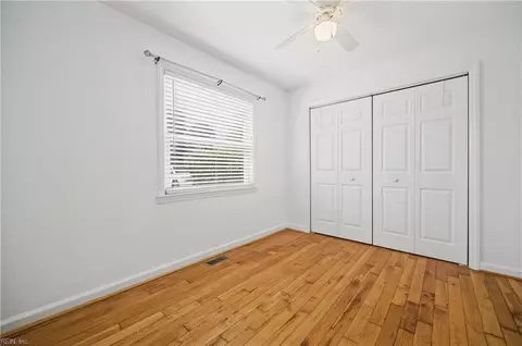 Bedroom - 8046 E Glen Road Rd, Norfolk, VA 23505 photo 4 of 6