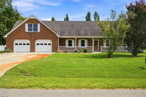 702 Everett Dr, Elizabeth City, NC 27909