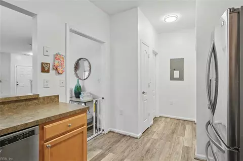 Entry Way - 1537 Hambledon Loop, Chesapeake, VA 23320 photo 2 of 2