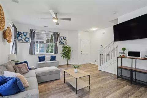 Living - 1537 Hambledon Loop, Chesapeake, VA 23320 photo 3 of 3