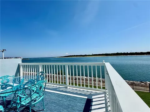 9508 Bay Front Dr, Norfolk, VA 23518
