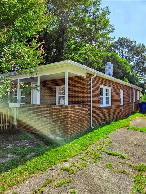 Other - 118 Walnut St, Suffolk, VA 23434 photo 7 of 8