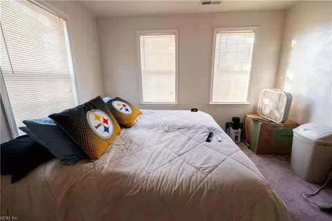 Bedroom - 114 E Indian River Rd, Norfolk, VA 23523 photo 6 of 6