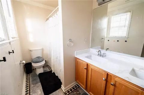 Bath - 114 E Indian River Rd, Norfolk, VA 23523 photo 3 of 4