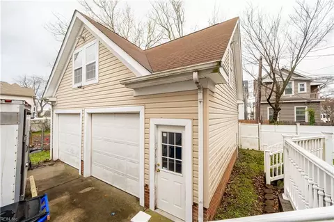 Exterior - 114 E Indian River Rd, Norfolk, VA 23523 photo 4 of 4