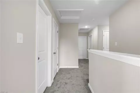 Entry Way - 4873 Beamon Rd, Norfolk, VA 23513 photo 8 of 9