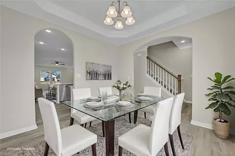 Dining - 4873 Beamon Rd, Norfolk, VA 23513 photo 2 of 3