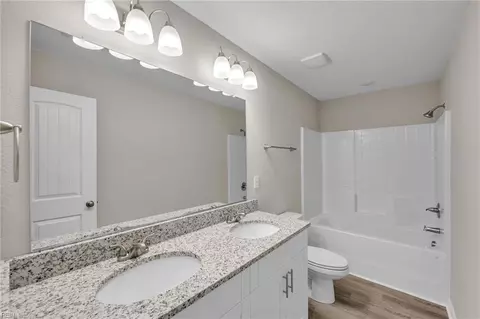 Bath - 4873 Beamon Rd, Norfolk, VA 23513 photo 1 of 4