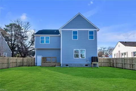 Exterior - 4873 Beamon Rd, Norfolk, VA 23513 photo 5 of 8