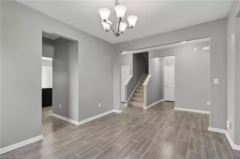 Entry Way - 335 Spring Hill Pl, Smithfield, VA 23430 photo 9 of 11