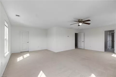 Bedroom - 335 Spring Hill Pl, Smithfield, VA 23430 photo 10 of 11