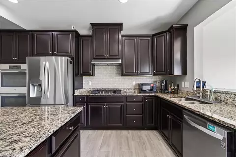 Kitchen - 335 Spring Hill Pl, Smithfield, VA 23430 photo 1 of 4