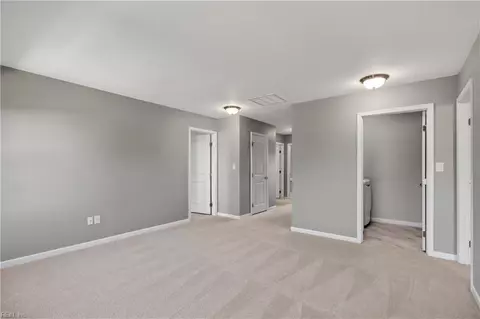 Entry Way - 335 Spring Hill Pl, Smithfield, VA 23430 photo 10 of 11