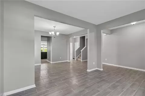 Entry Way - 335 Spring Hill Pl, Smithfield, VA 23430 photo 6 of 11