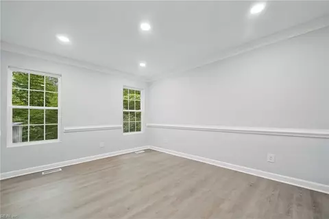 Living - 130 Devon Rd, Williamsburg, VA 23188 photo 3 of 4