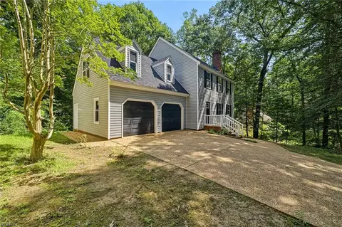 Exterior - 130 Devon Rd, Williamsburg, VA 23188 photo 6 of 7