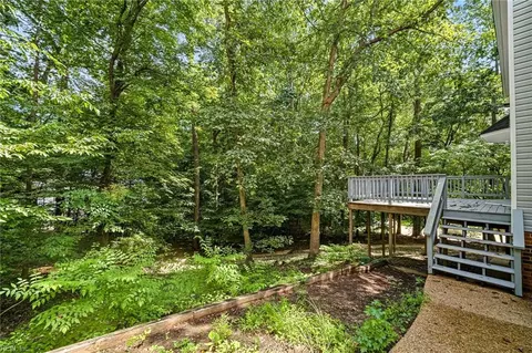 Exterior - 130 Devon Rd, Williamsburg, VA 23188 photo 4 of 7
