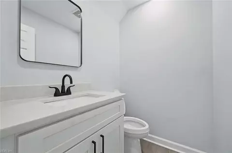 Bath - 130 Devon Rd, Williamsburg, VA 23188 photo 2 of 4