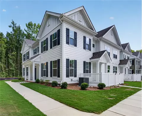 4981 Boone Rd, Chesapeake, VA 23321