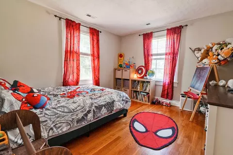 Bedroom - 40 Pear Ave, Hampton, VA 23661 photo 3 of 4