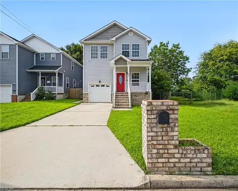 921 Coolidge St, Portsmouth, VA 23704