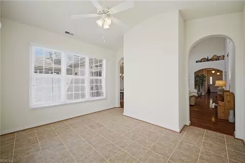 Entry Way - 1225 Eagle Pointe Way, Chesapeake, VA 23322 photo 1 of 4
