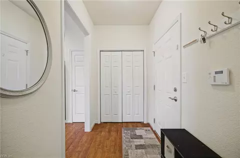 Entry Way - 1225 Eagle Pointe Way, Chesapeake, VA 23322 photo 2 of 4