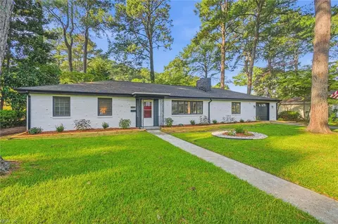 1423 Sweet Briar Ave, Norfolk, VA 23509