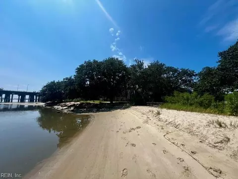 820 Willoughby Bay Ave, Norfolk, VA 23503