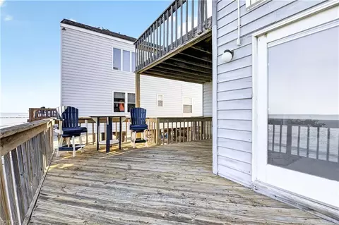 Exterior - 836 N First St, Hampton, VA 23664 photo 1 of 10