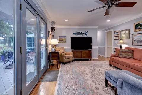 Living - 9084 River Cres, Suffolk, VA 23433 photo 4 of 4