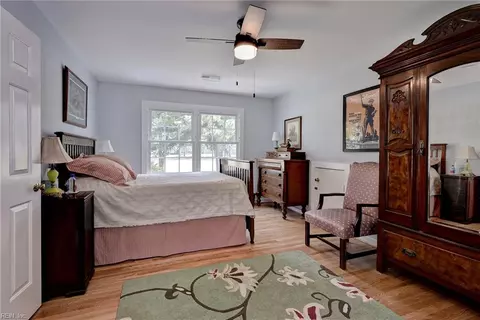 Bedroom - 9084 River Cres, Suffolk, VA 23433 photo 4 of 4