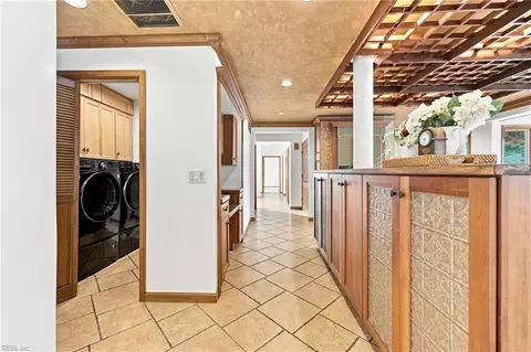 Entry Way - 3604 Harding Dr, Chesapeake, VA 23321 photo 2 of 4