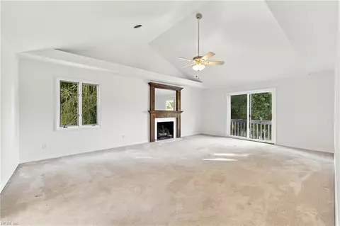 Living - 3604 Harding Dr, Chesapeake, VA 23321 photo 2 of 2